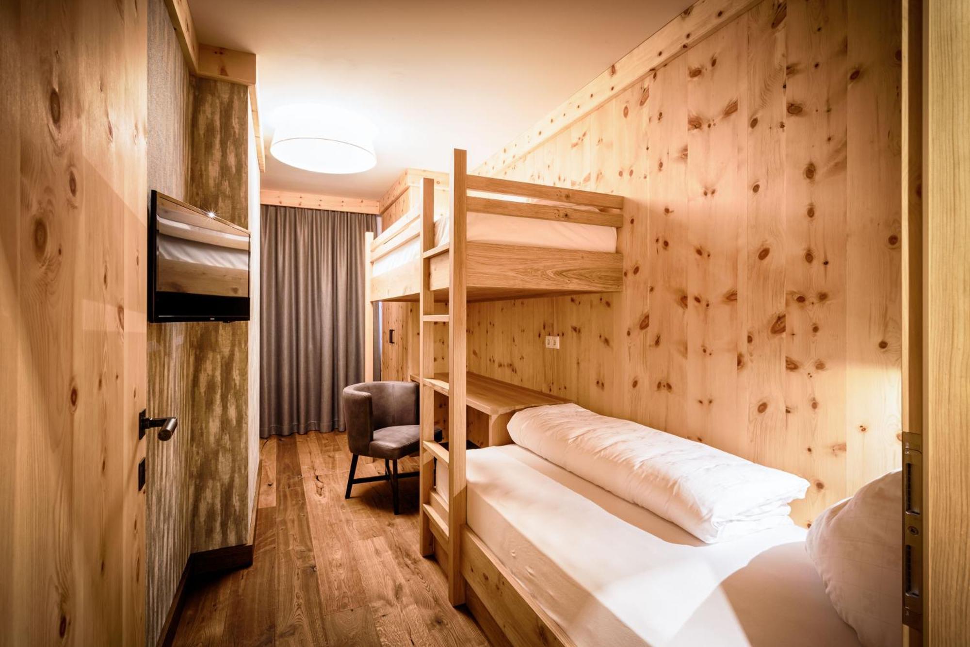 Vitalpina Hotel Magdalenahof Santa Maddalena in Casies Ngoại thất bức ảnh