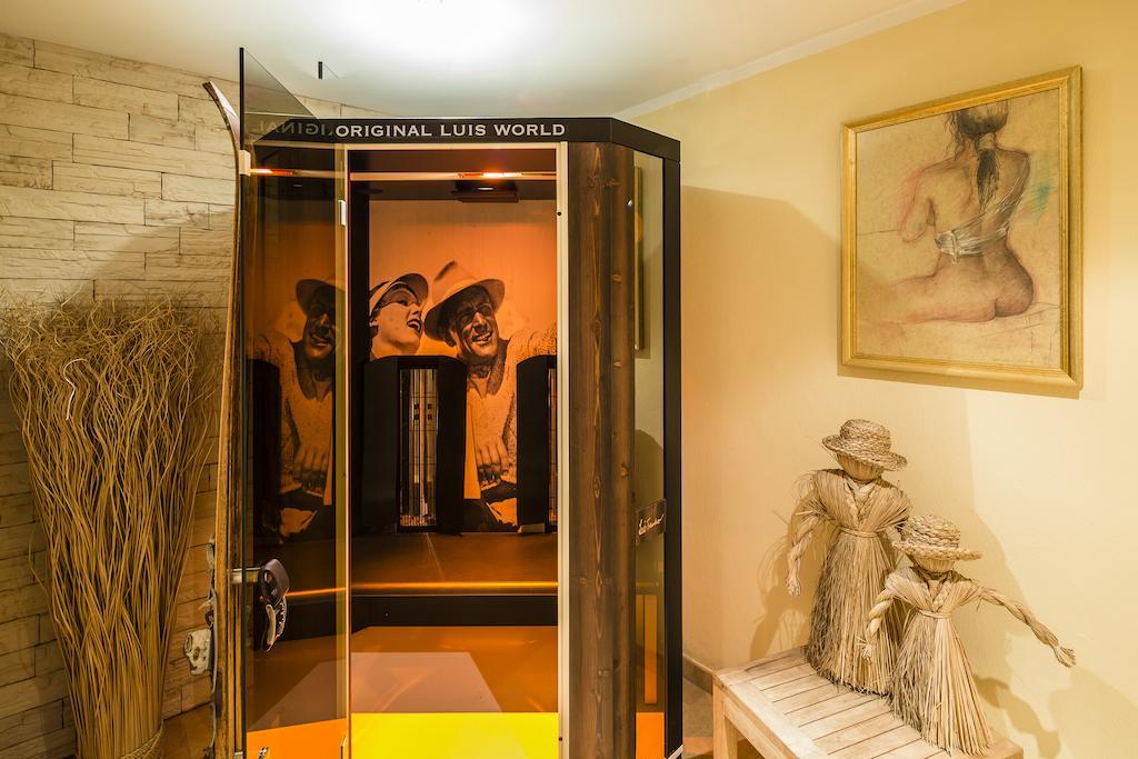 Vitalpina Hotel Magdalenahof Santa Maddalena in Casies Ngoại thất bức ảnh
