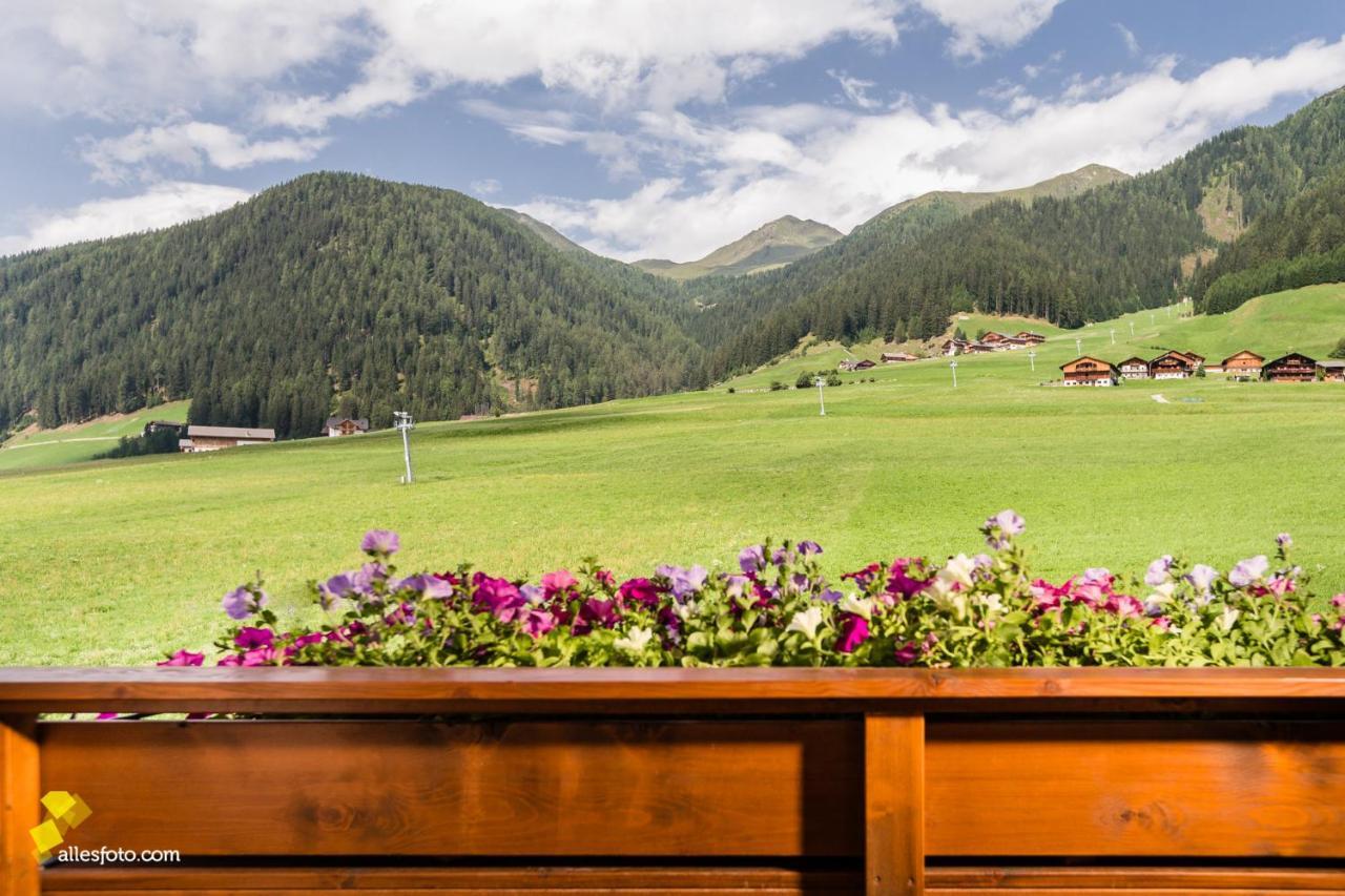 Vitalpina Hotel Magdalenahof Santa Maddalena in Casies Ngoại thất bức ảnh